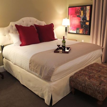 The English Inn Eaton Rapids Bagian luar foto